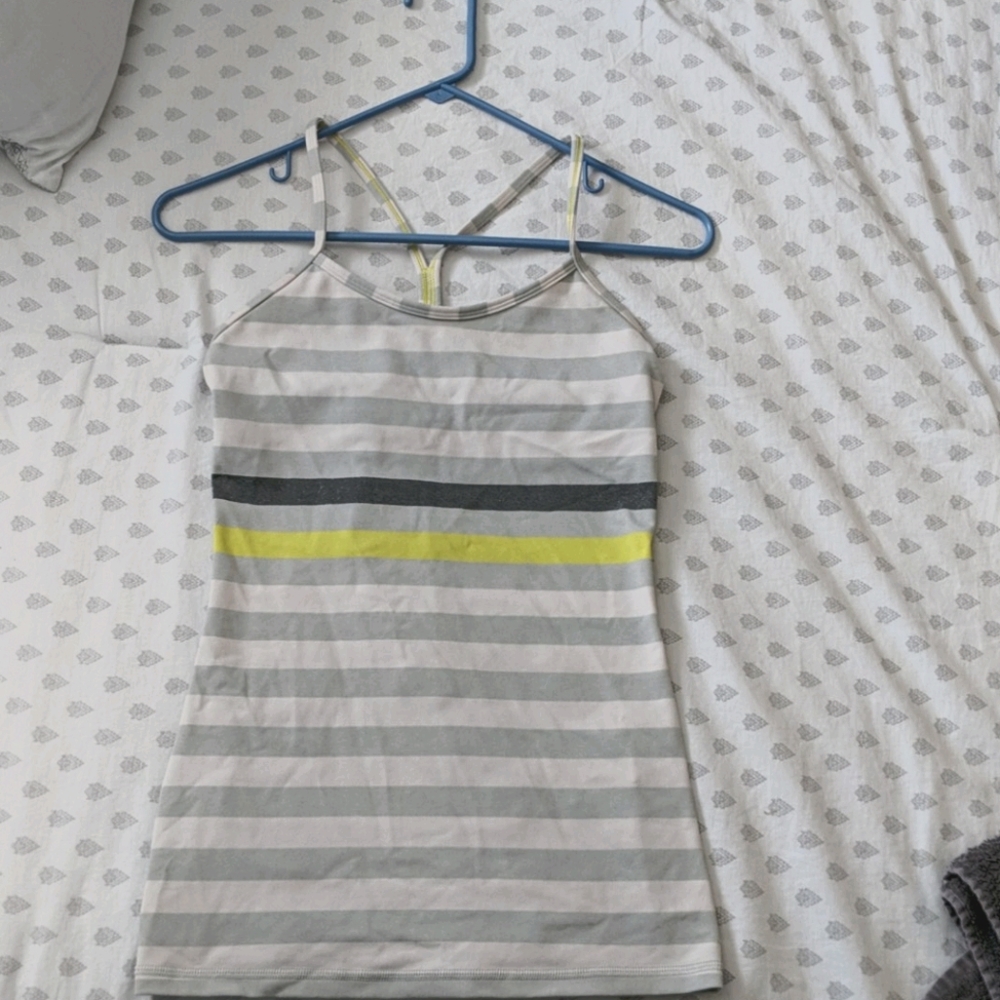 Sz 4 Lululemon workout tank